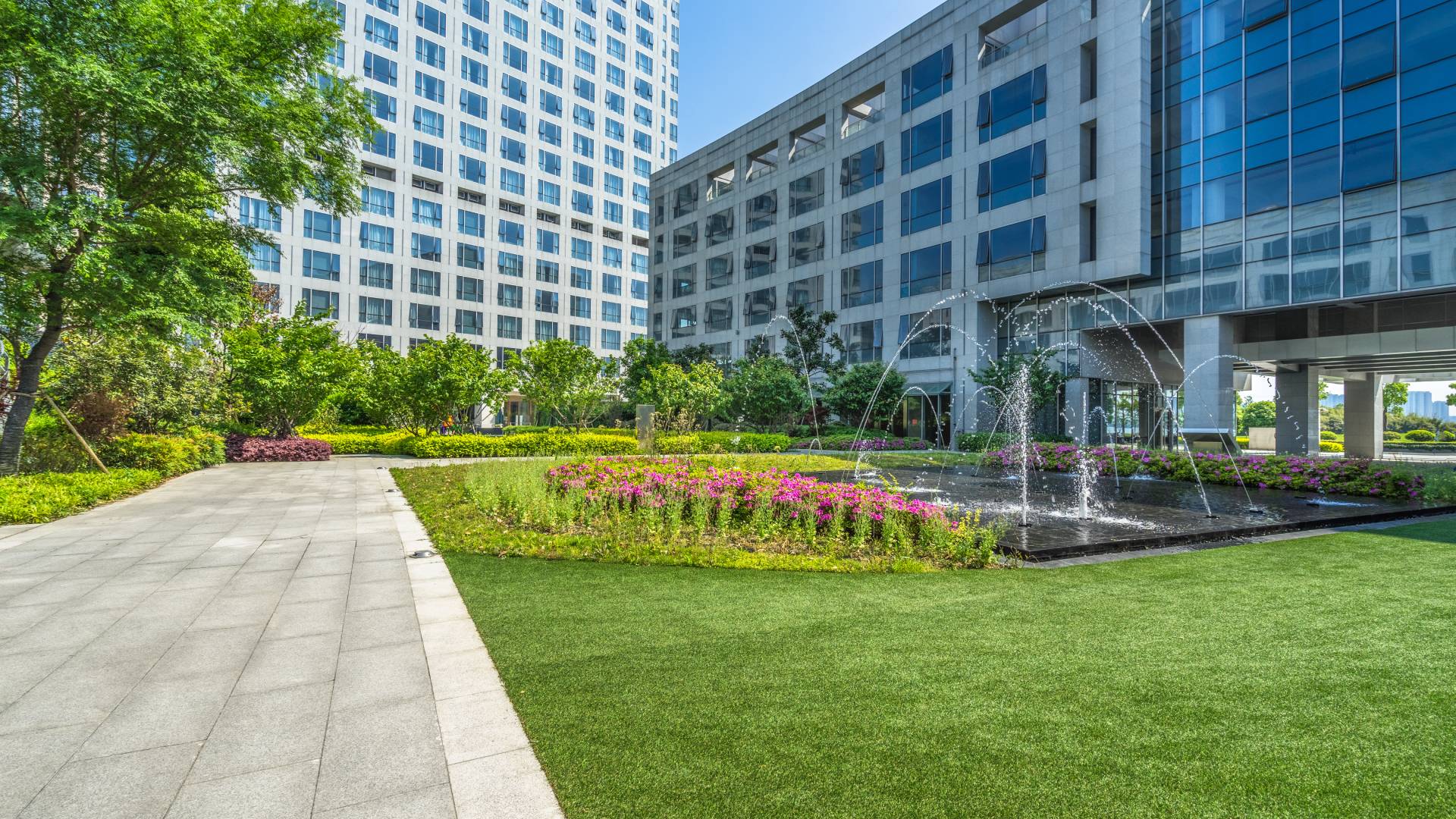 Tips for Staying Ahead of Facility Issues When Managing a Corporate Property Portfolio